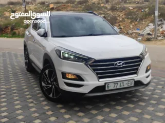  23 هونداي توسان فل الفل اضافات دهان شركة وعداد أصلي 70000كم فقططط رخصة وتأمين شامل للبيع بسعر مغري