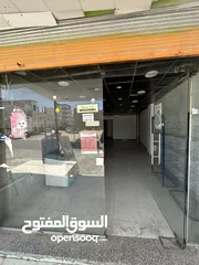  1 محل للإيجار في ايدون شرق دوار العيادات بجانب محل قهوة (green cup) بجوار جالاكسي جيم