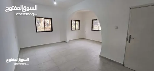  5 بيت للإيجار