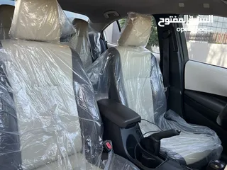  14 تويوتا كرولا هايبرد