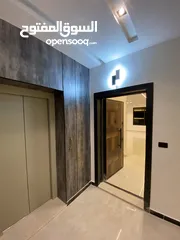  1 شقق فاخرة 240 متر و 200 متر 4 نوم و 3 نوم بتشطيب فاخر وبسعر مميز في أجمل مناطق طريق المطار البنيات
