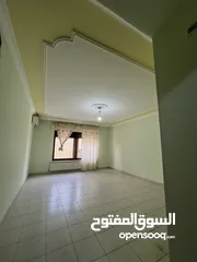  14 شقة فارغة للايجار ارضي مع حدائق قرب خاشوقه 9400د