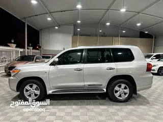  8 Nissan Patrol SE V6