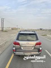  6 لكسز LX570 خليجي عمان مصيون كامل لون مميز الداخل والخارج للبيع   Lexus LX570 for sale