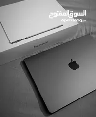  1 Mac book Air M3 16Gb , 256 SSD