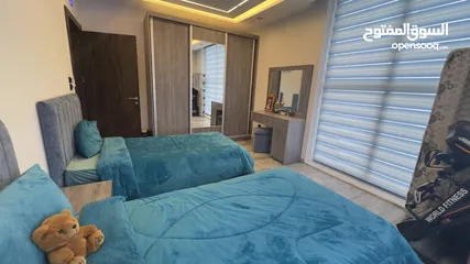  29 فيلا فاخرة مميزة للبيع ضاحية الامير علي موقع مميز وقريب من الخدمات 750 م بناء