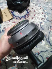  8 سماعات الجيمنج للالعاب يوجد فيها مايك وبامكانك وضع شريحه وسلك بلوتوث وفيها خاصيه التكبير والتصغير
