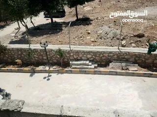  10 منزل دوبلكس للبيع مع مزرعه  شجر مزروع مثمرعدد 25 و شجر زينه 25 كرفان 70م يحتوي على مطبخ حمام وصاله