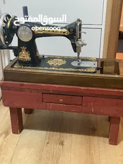  2 ماكينة خياطة تراثيه عمرها 78 سنه