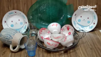  11 أطقم سفرة بورسلان ماركات عالمية .جديد. الوان متعددة وراقية