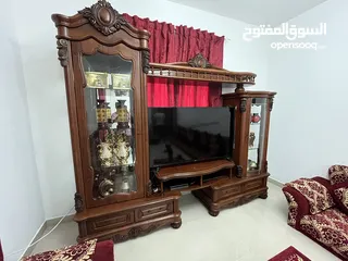  2 Luxurious Classic TV Cabinet