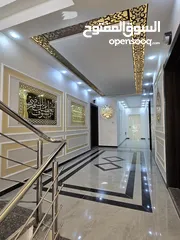  4 شقق ط2 او3 للبيع في الجبيهة ابو العوف عمارة على شارعين تشطيبات فخمة مساحة 177م