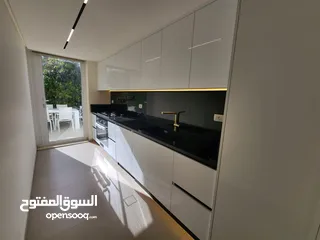  14 شقة فاخرة فارغة او مفروشة للبيع او للإيجار بمواصفات فيلا - ref : 14561
