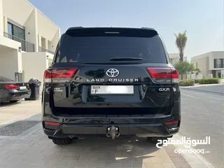  6 Land Cruiser 300 Twin Turbo