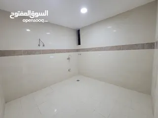  11 شقة للبيع في صنعاء بيت بوس مساحة 200 م 