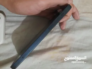  8 ايفون 12 بحالة ممتازة