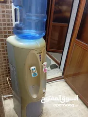  4 كولر ماء حامي بارد