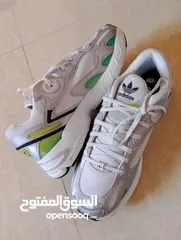  6 حذاء اديداس اصلي غير مستخدم جديد وارد أروبي