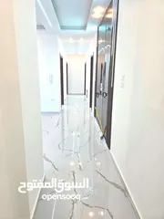  7 شقة فاخره 180 م 2 جديده البحيره  للبيع