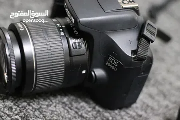  15 كاميرا كانون 250D  الاحترافية بحالة الوكالة  مع كامل اغراضها بسعر مغري جدا جدا + كانون 2000D