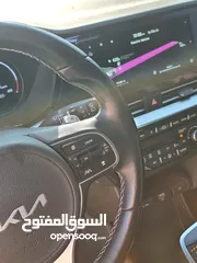  22 كيا نيرو 2022 فل مع فتحة بحالة الوكالة 7جيد