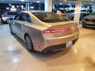  10 2017 Lincoln MKZ