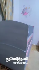  3 تخت بيبي  خشب ثقيل مع لحاف