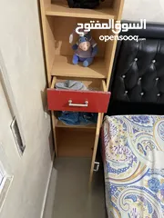  7 تخت بدون الخزانة
