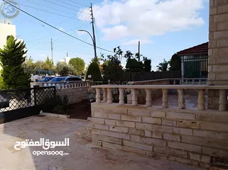  29 شقة أرضية مميزة للبيع في خلدا  - خلف الموفنبيك وقرب لاكي 210م مع حديقة وترسات 80م