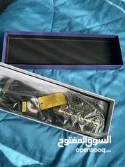  5 فرشاة السشوار اينزو باللون المميز الذهبي والاسود .. صناعة ايطالية والسعر قابل للتفاوض