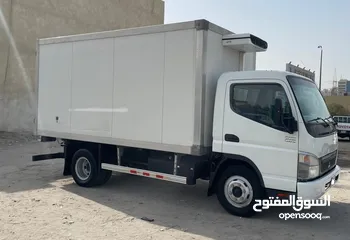  2 هاف لوري  ثــــلاجة تبريد MITSUBISHI FUSO 2016