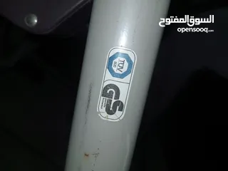  4 ماركة شيكو مستعمل بحاجة الى تنجيد فقط شبه جديده وذقيلة