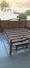  9 تخت مجوز لشخصين للبيع بحاله جيدة جداً