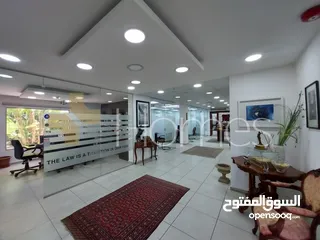  3 فيلا استثمارية للبيع في الشميساني ، بمساحة بناء 450م و ارض 776م