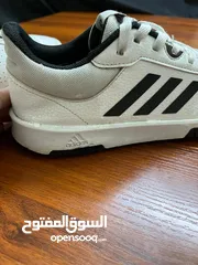  5 Adidas tensaur