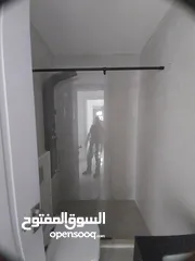  9 الرشيد 130م ورف 30م وتراسات 70م ومطله