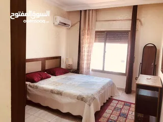  5 شقة مفروشة مميزة للبيع في شارع الجامعة