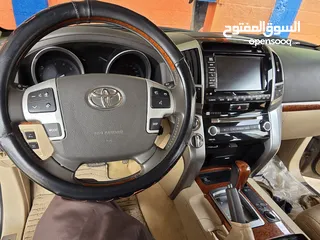  5 toyota landcruiser 2013 VXR