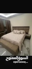  1 غرفة نوم خشب لاتيه نوع خشب فاخر للبيع بداعي السفر غرفة  مستعملة استعمال بسيط
