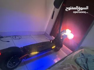  3 سكوتر valra   استعمال. شهر و نص  55km/h. 50v