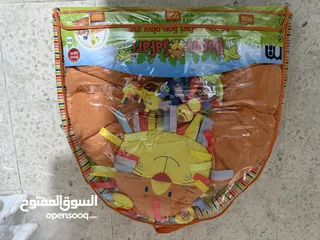  1 فرشة اطفال مع العاب