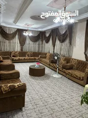 7 مجلس بحالة جيدة جداً