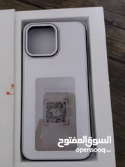  2 كفر ال Iphone السحري اللي فيه شاشة خلفية ولا ينقص الشحن والكفر من الجلد والبلاستيك القوي