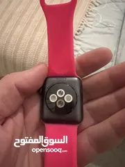  8 ساعة ابل الجيل الثالث بحاله ممتازه كانها جديده