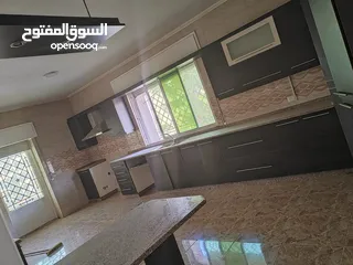  1 فيلا مستقلة مميزة للبيع بالسابع منطقة الكوزمو -الرقم المرجعي 12052