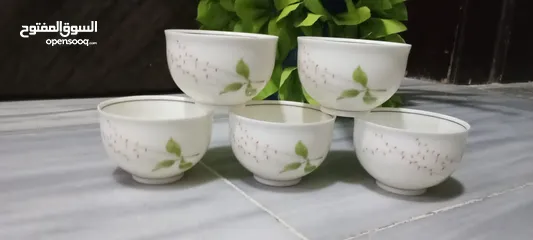  1 زبادي بوظة او لشوربات زجاج اصلي اسمه ( الودع ) ياباني اصلي