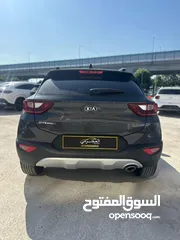  4 KIA STONIC 2020 فل إضافات بدون فتحة سقف