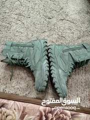  5 بسطار عسكري