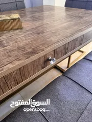  9 غرفة المعيشة وسفرة ومتفرقات للبيع