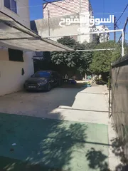  12 بيت مستقل للبيع
